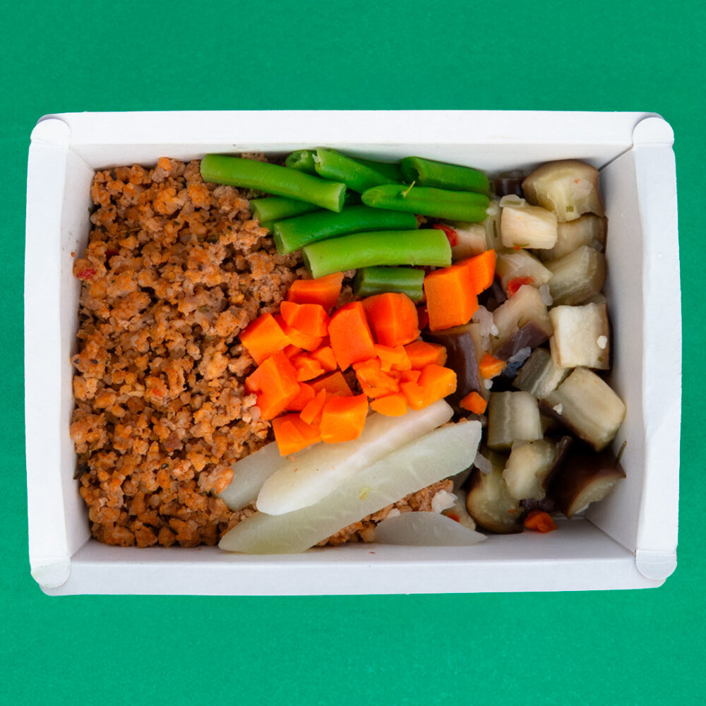 Refeição Low Carb - Opção 5 - CARNE MOÍDA, BERINJELA ASSADA, MOLHO ARTESANAL DE TOMATE E LEGUMES