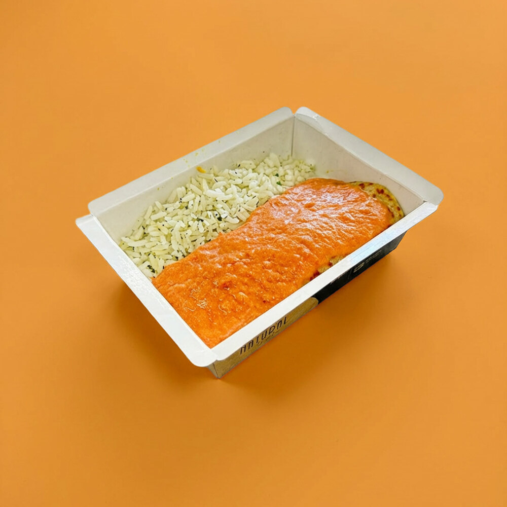 Refeição Tradicionais - Opção 7 - Arroz dourado, panqueca com frango cremoso e molho rose